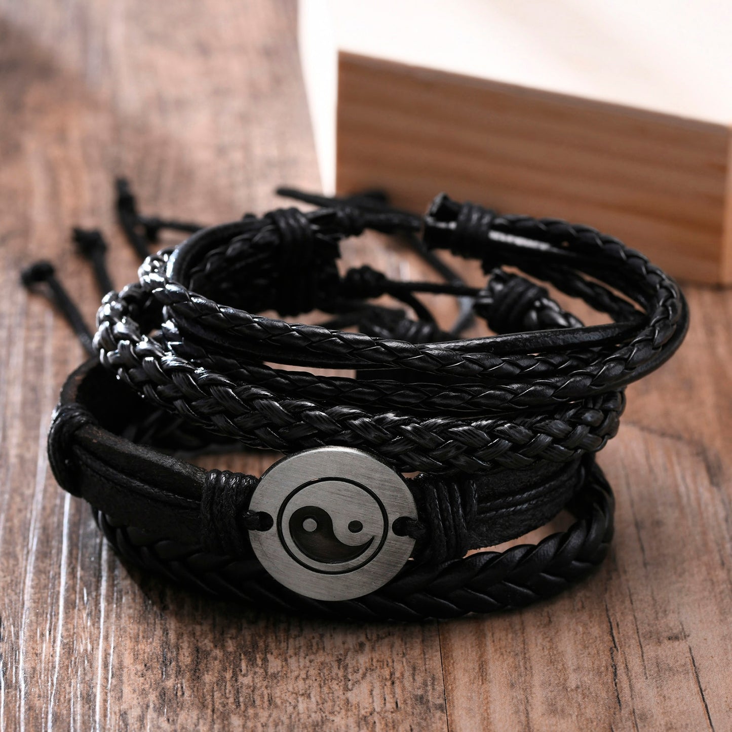 4 Teile/satz Geflochtene Wrap Leder Armbänder für Männer Vintage Tribal Armbänder